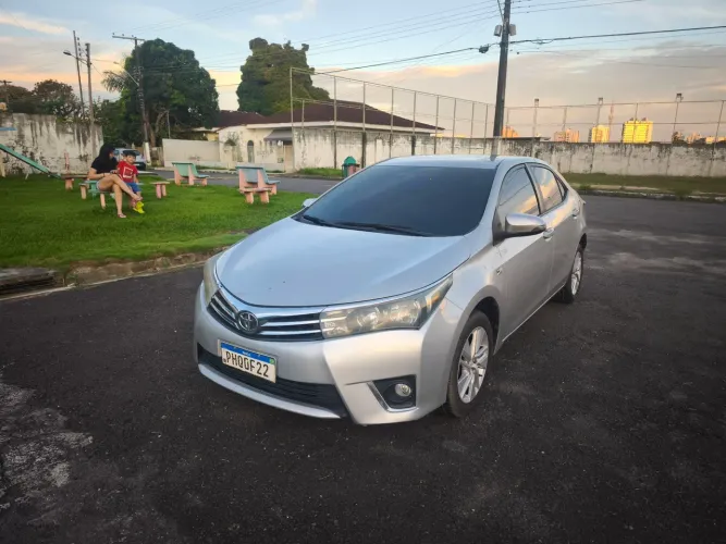 Toyota Corolla GLI 1.8 Flex 16V Aut. 2016