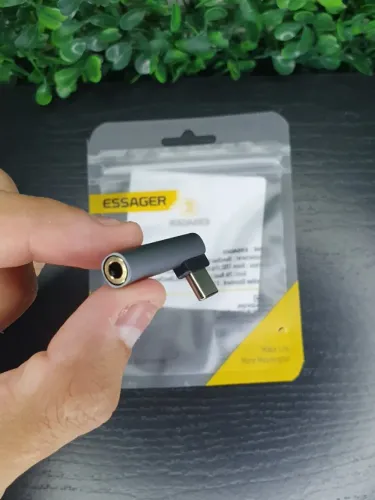 Adaptador Para Fone de Ouvido em "L" - Tipo C para P2 - Original ESSAGER em Metal