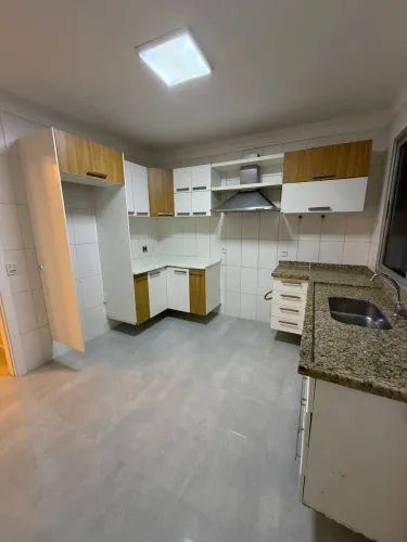 Apartamento com 3 quartos no Edificio Meridien Tower