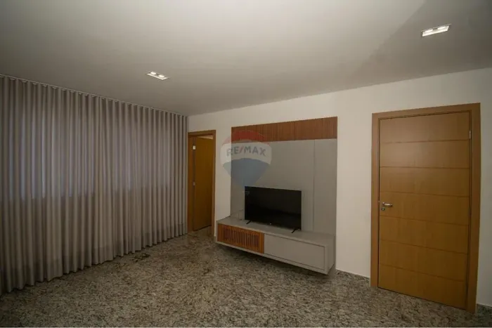 Apartamento aluguel 2 quartos 2 vagas 70m² bairro Lourdes/BH R$6.200,00