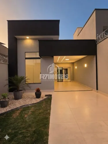 CASA COM PISCINA NO PARQUE DAS FLORES - GOIÂNIA/GO
