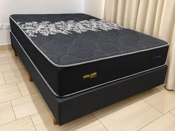 Vendo cama casal semi-nova
