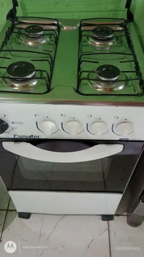 Fogão 4 bocas e forno OK COM ENTREGA