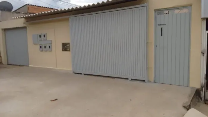 Kitnet em São Sebastião com 2 quarto, sala, cozinha, banheiro (Agua, luz, IPTU incluso)