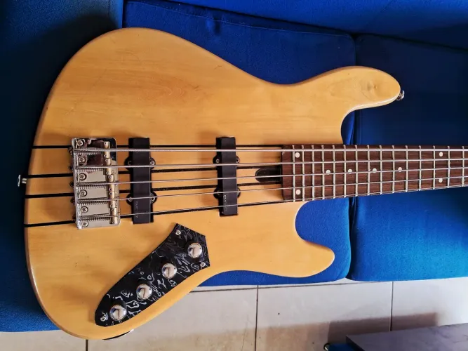 Baixo Jazz Bass 5C Luthier Todo Emg