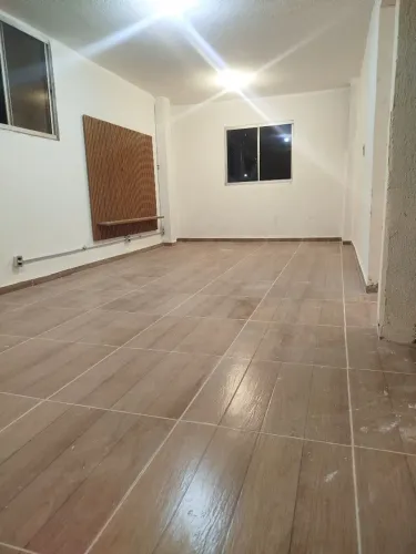 Casa / kitnet novinha