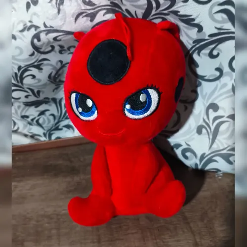 Pelúcias Kwami Tikki e Plagg - Ladybug