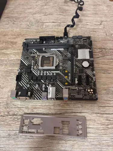 Placa Mãe Asus Prime H510M-E LGA 1200 - COM DEFEITO / Para Sucata ou Conserto