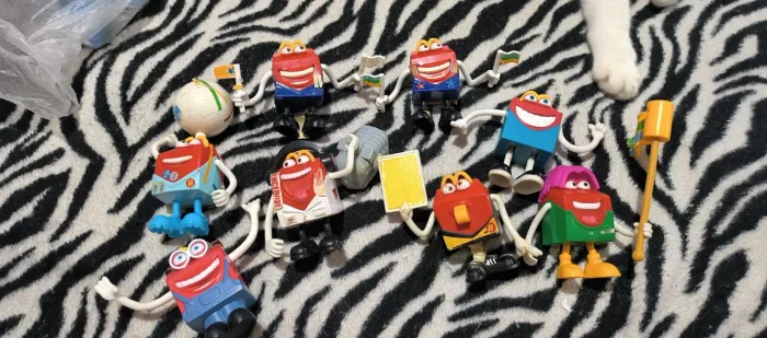Coleção bonecos da copa do McDonalds 
