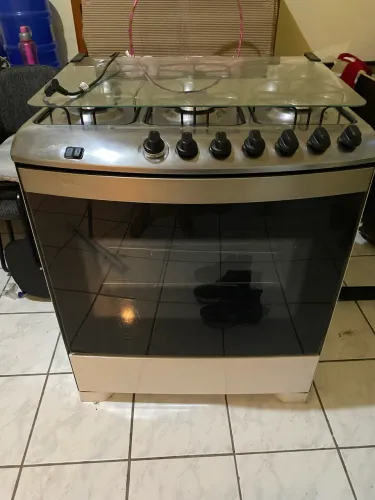 Fogão Brastemp Seis Bocas Usado em bom estado 