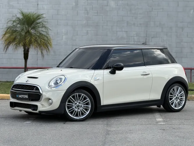 Mini Cooper S 2.0 Turbo 16V 3P Aut. 2015