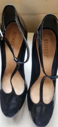 Scarpin Schutz