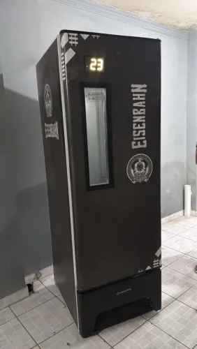 Freezer vertical cervejeira metal frio