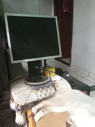 Computador usado funcionando normal 
