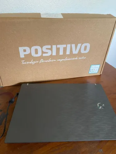 Notebook muito novo!!