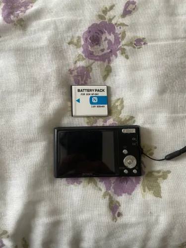 Cybershot com carregador 