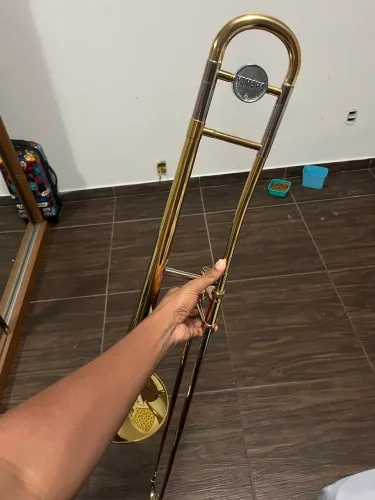 Trombone Yamaha modelo YSl 354. Parcelo até 12x.