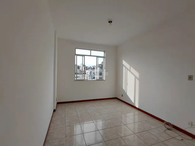 **Apartamento de 2 Quartos em Jardim Glória, Juiz de Fora, Minas Gerais**