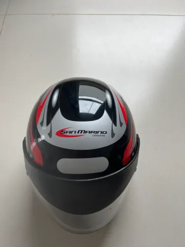Capacete tauros SAN marino