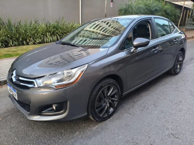Citroen C4 Lounge Tendance 1.6 Turbo 4P AUT 2015