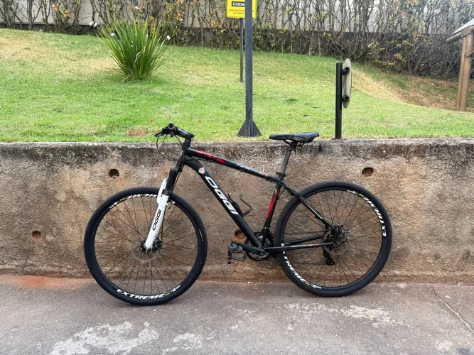 Bicicleta Oggi Hacker Sport Aro 29