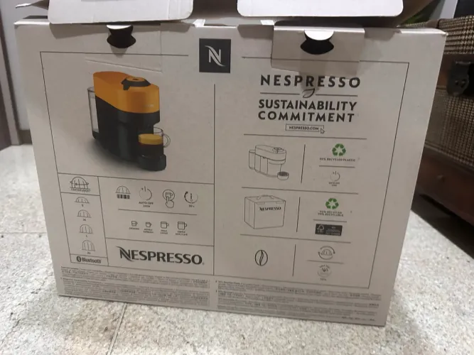 Cafeteira NESPRESSO VIRTUO POP