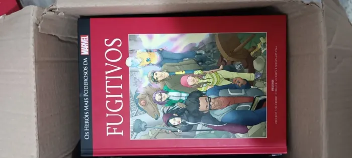 Hq Marvel Salvat Fugitivos