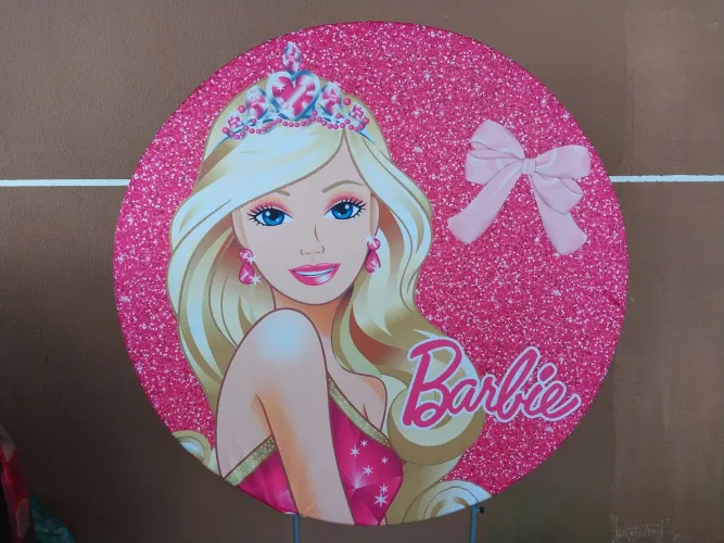 Vendo Painel mais displays da Barbie