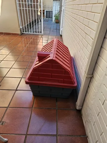 Casinha de cachorro com 0,80 m de comprimento