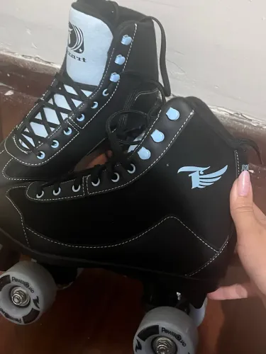 Patins Retrô 4 Rodas - 36 NOVO 