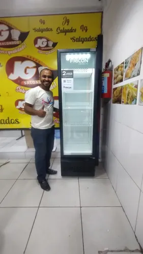 REFRIGERADOR VERTICAL 284 LITROS PRETO FRICON