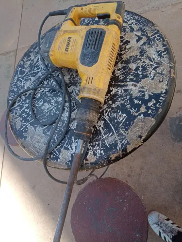 Vendo martelete, furador de concreto 