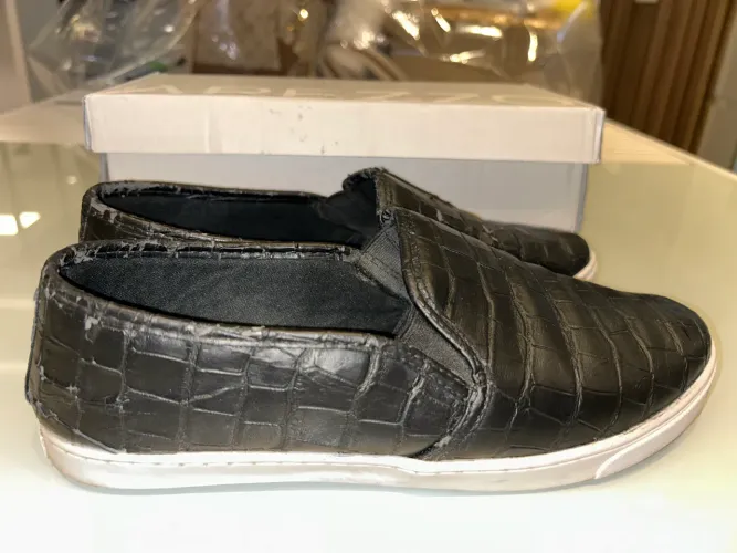 Slip On Arezzo Croco Preto - Tam. 38