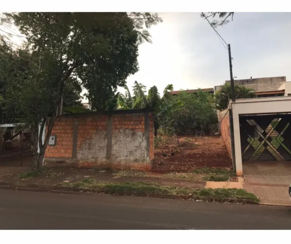 Vendo terreno no Alto da Boa vista Londrina Pr