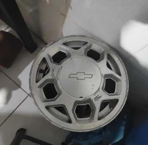 Vendo 5 rodas originais do Monza1990 em excelente estado!