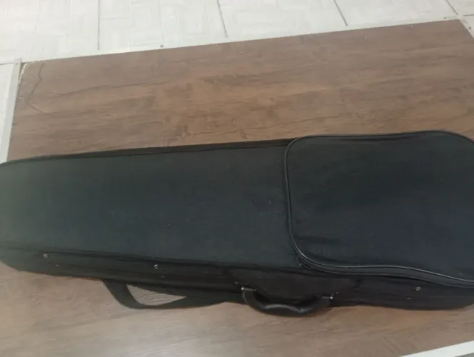 Vende-se violino 3/4