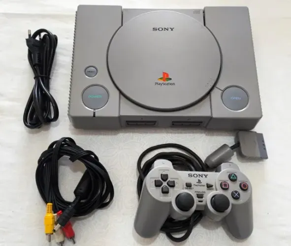 PS1 com PicoStation 100GB (185 jogos) Controle Original - PlayStation FAT