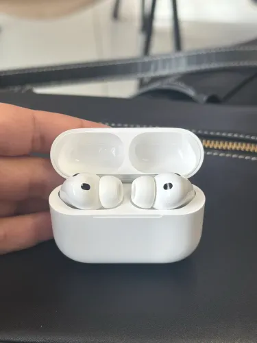 AirPods Pro 3 com cancelamento de ruído 
