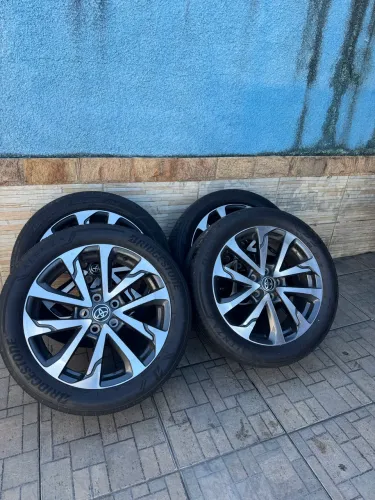 Vendo jogo de rodas! Corolla cross 2023