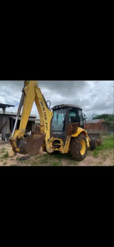 Retroescavadeira New Holland