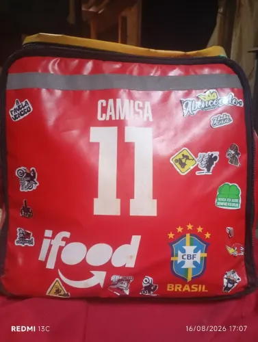 Beg de entregador da seleção brasileira de segunda mão