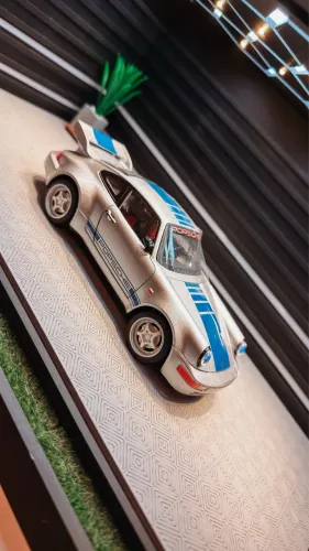 Miniatura Porsche 964 RS Classic 1:24 c/cx