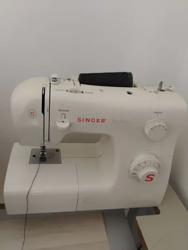 Máquina de costura Singer