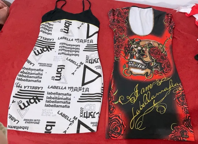 Vestidos labellamafia e Maria gueixa