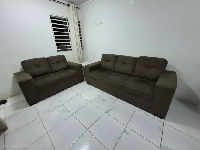 Sofá de 2 e 3 lugares