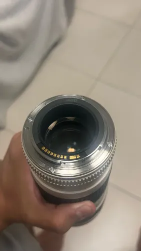 Canon 70-200mm f/4L USM - Muito conservada!
