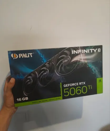 Placa de vídeo RTX 5060 Ti 16GB Triple Fan Palit