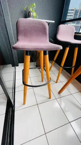 3 lindas Banquetas pretas Madeira Maciça. 