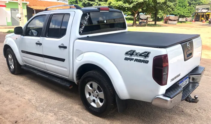 Nissan Frontier XE CD 4X4 2.5 TB Diesel 2010