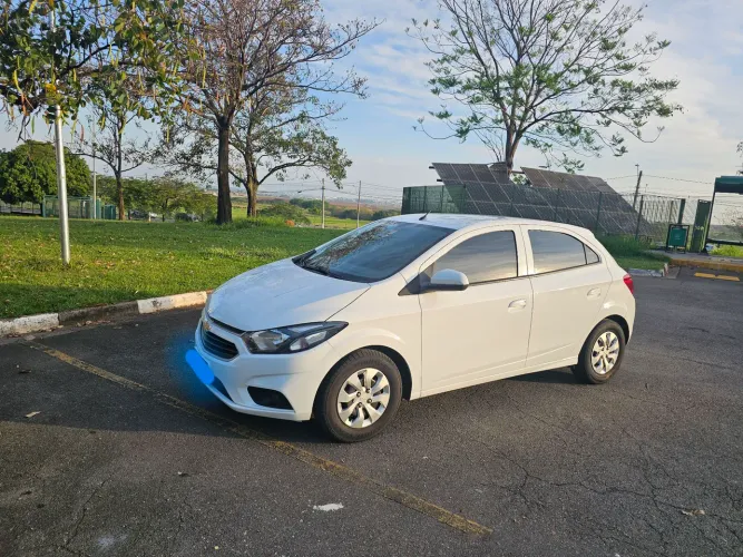 Chevrolet Onix Hatch LT 1.0 8V Flex Mec. 4P 2019